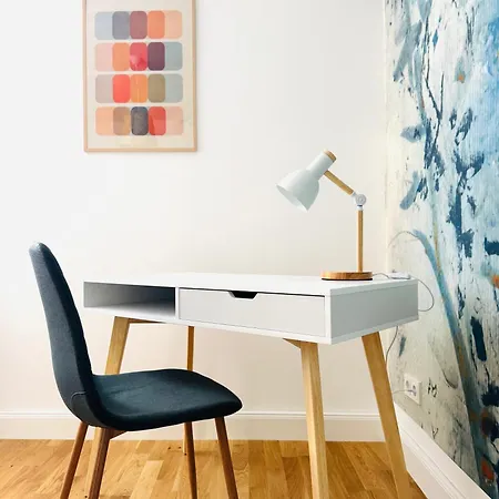 Niro I Design Apartment, Dachterrasse, Modern, Lage, Zentrum, W-lan, Tv Lägenhet *